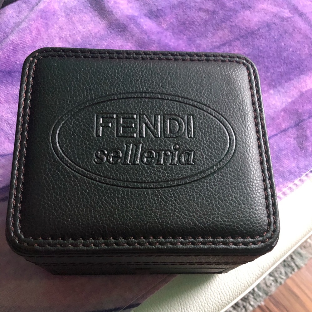Fendi selleria watch - Picture 3 of 16